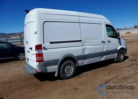 2015 Mercedes-Benz Sprinter 2500 z USA, uszkodzony, nr VIN WD3PE7DC7F5983214